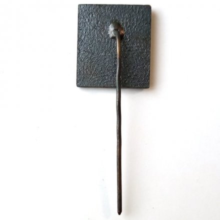 Значок-иголка Латвия. Саласпилс. Тяжелый