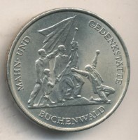 Монета ГДР 10 марок 1972 год - Памятник жертвам Бухенвальда