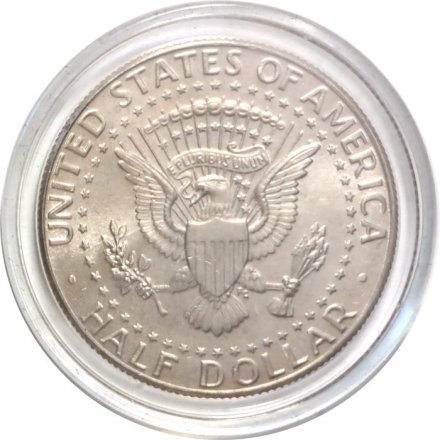 США 1/2 доллара 2001 год - Собака. Такса, цветная (в футляре)
