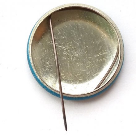 Значок-иголка  Кихну. Эстония