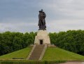 ГДР 10 марок 1985 год - 40-летие освобождения от фашизма. Воин-освободитель