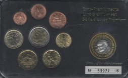 Евро серия Италии 2002 года (8 монет + 1 жетон 1998 года)