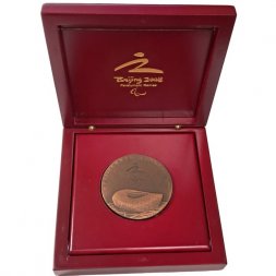 Медаль участника XXIХ Олимпийских игр в Пекине 2008 г. (в футляре)