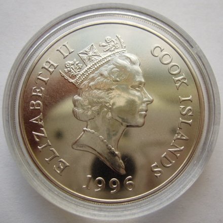 Острова Кука 1 доллар 1996 год - Вымирающие виды. Сычуаньский такин