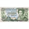 Фолклендские острова 10 фунтов 2011 год - Губернаторский дом, собор и памятник Китовой кости в Стэнли UNC