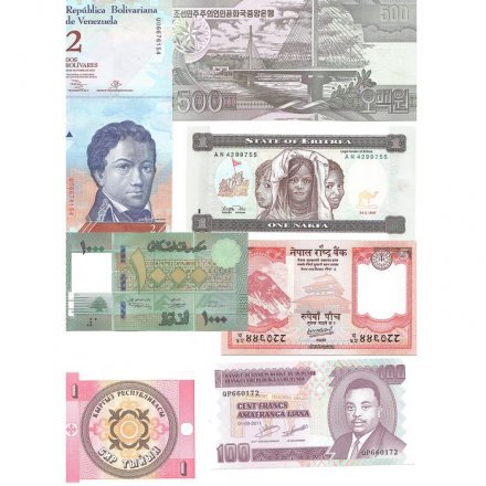 Набор из 28 банкнот разных стран мира с 1991 по 2022 год (UNC)