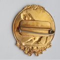 Значок &quot;Статуя покорения коня на Аничковом мосту. Осаживающий коня юноша&quot;