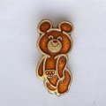 Значок. Олимпийский мишка. Москва 80 (коричневый большой)