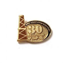 Значок 30 лет ОАО "Сургутнефтегаз" Сургутское УБР-3 (на цанге)