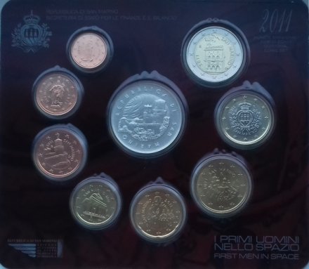 Набор из 9 евромонет Сан-Марино 2011 год - Ю.А. Гагарин. Первый человек в космосе