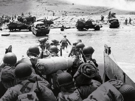 Гернси 5 фунтов 2004 год - 60 лет Высадке в Нормандии