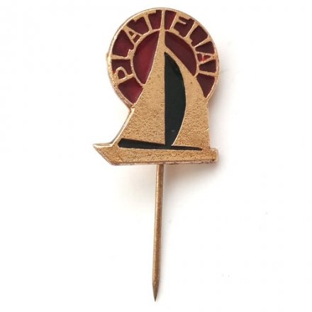 Значок-иголка Platieliai. Парусник. Прибалтика