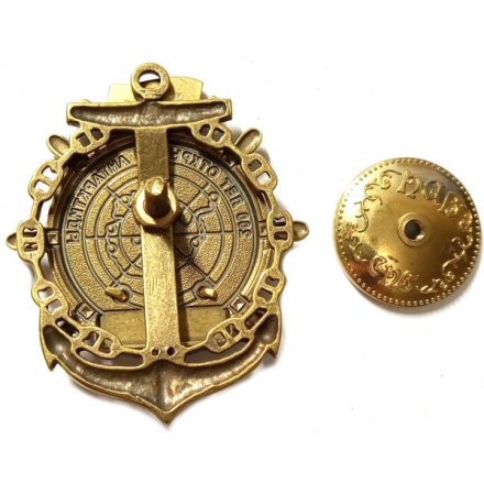 Знак 200 лет открытия Антарктиды. Фаддей Беллинсгаузен. Флаг