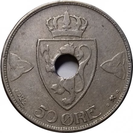Норвегия 50 эре 1922 год (круг c отверстием)