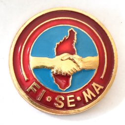 Значок FI-SE-MA. Федерация профсоюзов Мадагаскара
