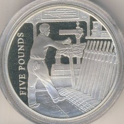 Гернси 5 фунтов 2004 год
