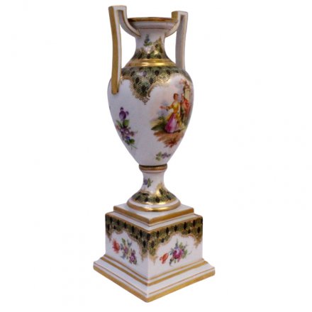 Фарфоровая ваза с цветочным орнаментом и позолотой, Германия