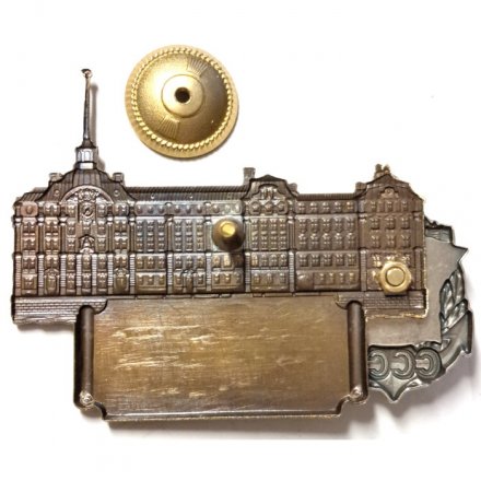 Знак Здание НВМУ "Служим Родине с детства!" СССР (винт)