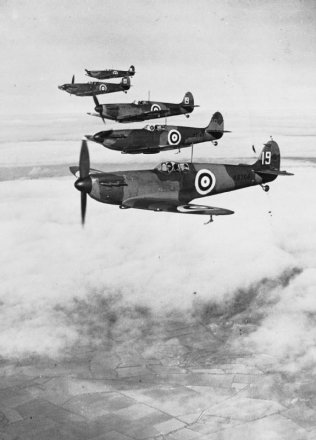 Фолклендские острова 1 крона 2008 год - Супермарин Спитфайр (Supermarine Spitfire)