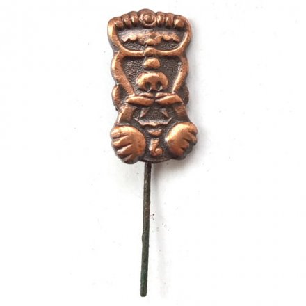 Значок-иголка Иностранный. Символ