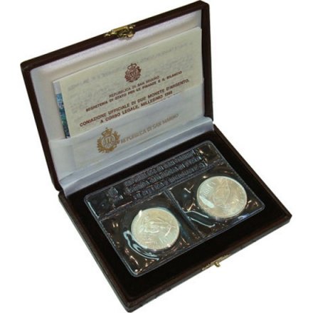 Набор из 2 монет Сан-Марино 1988 год - Олимпиада (в футляре)