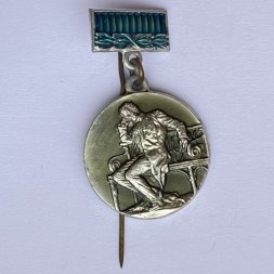 Значок. Памятник А.С. Пушкину (игла, синий)