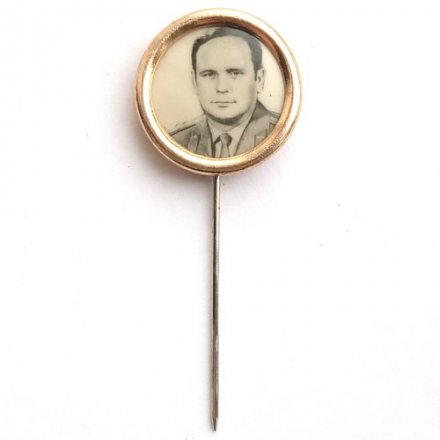 Значок-иголка Летчик-космонавт СССР Виктор Васильевич Горбатко