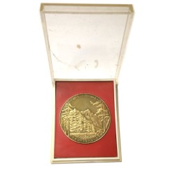 Настольная медаль Кабардино-Балкарская АССР. Приэльбрусье (в футляре)