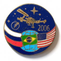 Значок Космос 2006. Россия США Бразилия. РКК "Энергия"