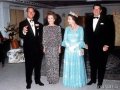 Виргинские острова 1 доллар 2002 год - 50 лет правления Королевы Елизаветы II - Елизавета, Рональд и Нэнси Рейган (конверт с маркой)