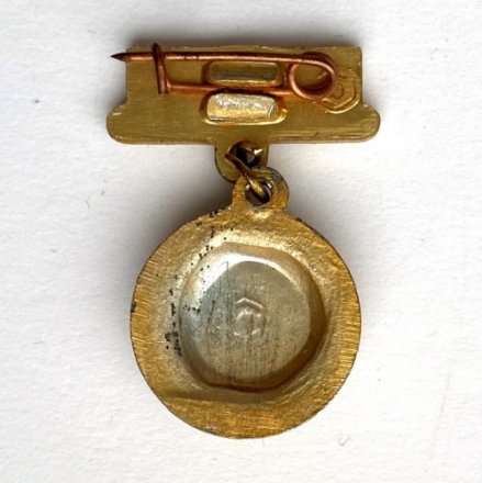 Значок. Футбол Торпедо Москва подвеска мяч 