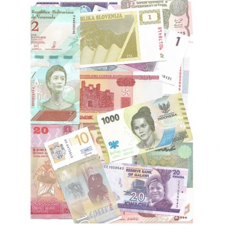 Набор из 14 банкнот разных стран мира с 1990 по 2022 год, (UNC)