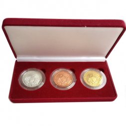 Набор из 3 монетовидных жетонов Шпицберген Арктикуголь 10 червонцев 2013 год - К 60-летию со дня смерти И.В. Сталина (в футляре, пробники)